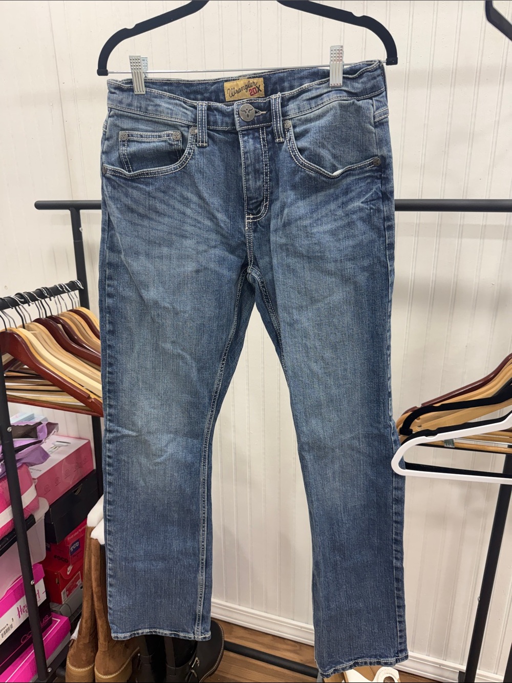 NWOT Wrangler Men's Medium Blue Straight Leg Jeans